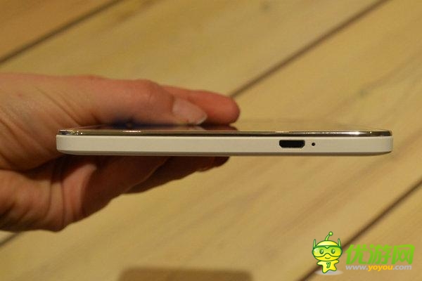 華為發(fā)布7英寸MediaPad X1 國行定價3G版1799
