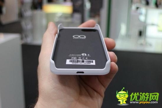雙屏幕：神器手機(jī)殼為你手機(jī)多加一個屏幕