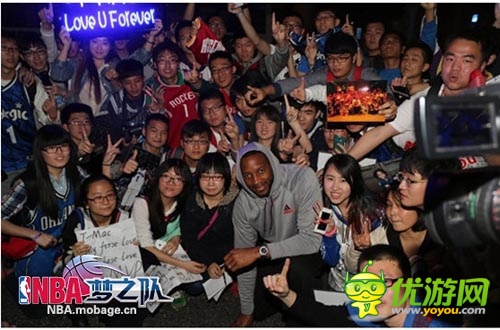 麥蜜們熱情高漲 《NBA夢(mèng)之隊(duì)》嘉年華轟動(dòng)中華