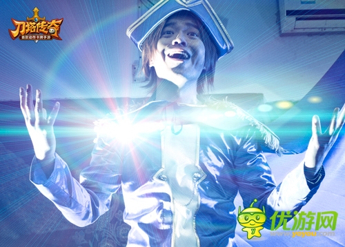英雄在你身邊！ 《刀塔傳奇》靜態(tài)電影曝光