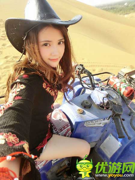 2014ChinaJoy各大廠(chǎng)商ShowGirl搶先看