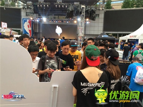 NBA籃球國度開啟《NBA夢(mèng)之隊(duì)》攜冠軍胸模來襲